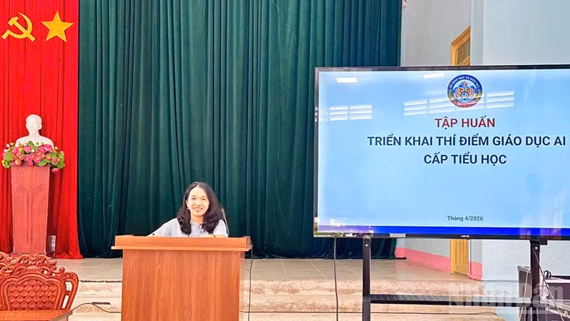 Đồng chí Huỳnh Thị Thu Vân phát biểu tại buổi tập huấn. ndo_br_gen-h-a1.jpg