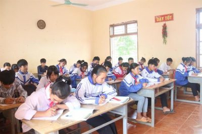 Tập huấn triển khai công tác xóa mù chữ năm 2022